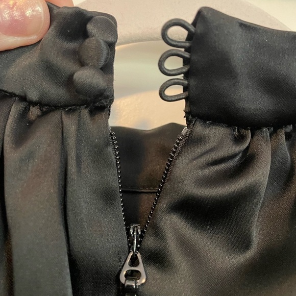 House of CB 'Khristen' Black Satin Blouson Dress size small - Picture 8 of 9